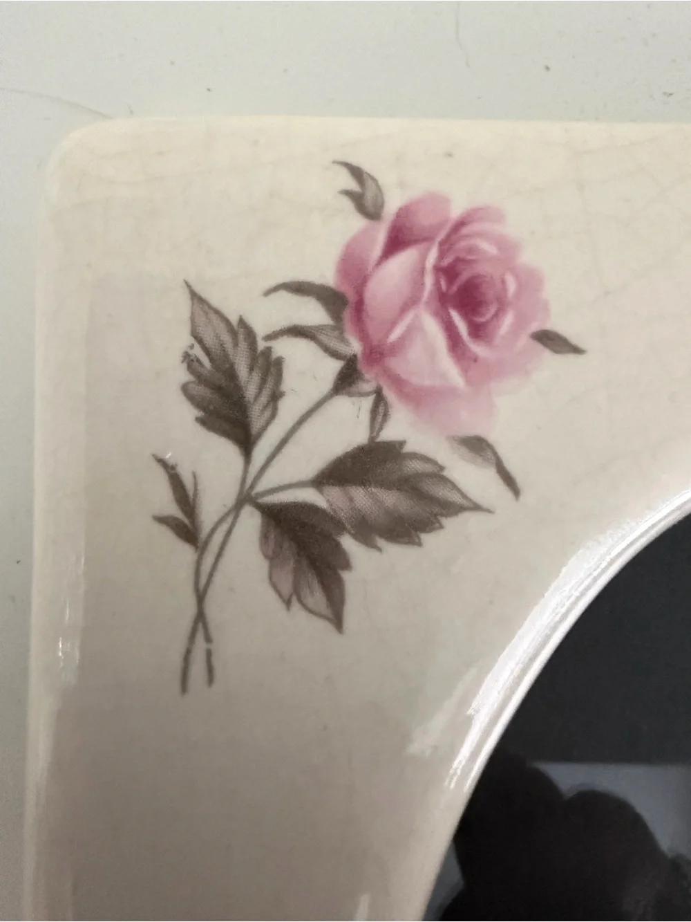 Vintage Floral Ceramic Oval Photo Frame in Cream with Pink Roses